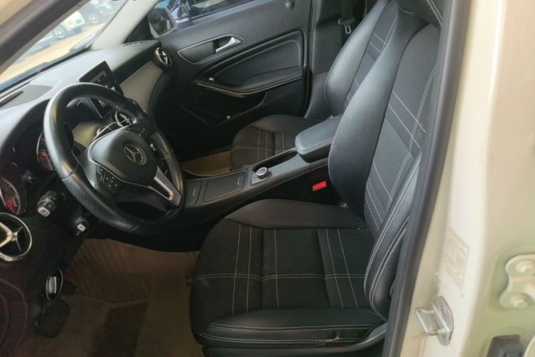 Used Mercedes-Benz GLA 2015 GLA 200 Left Front Seat