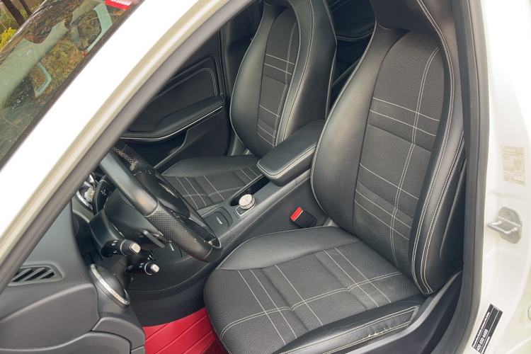 Used Mercedes-Benz GLA 2015 GLA 200 Left Front Seat