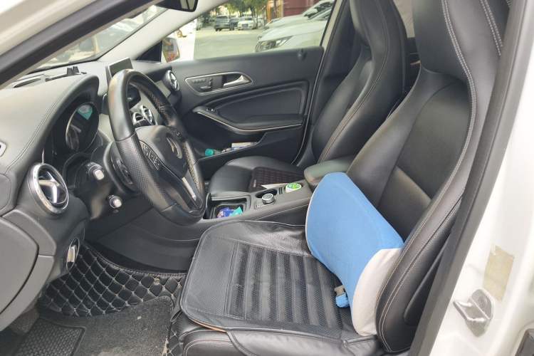 Used Mercedes-Benz GLA 2015 GLA 220 4MATIC Luxury Model Left Front Seat
