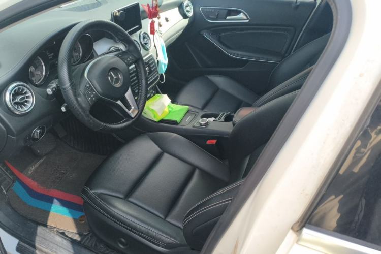 Used Mercedes-Benz GLA 2015 GLA 220 4MATIC Luxury Model Left Front Seat