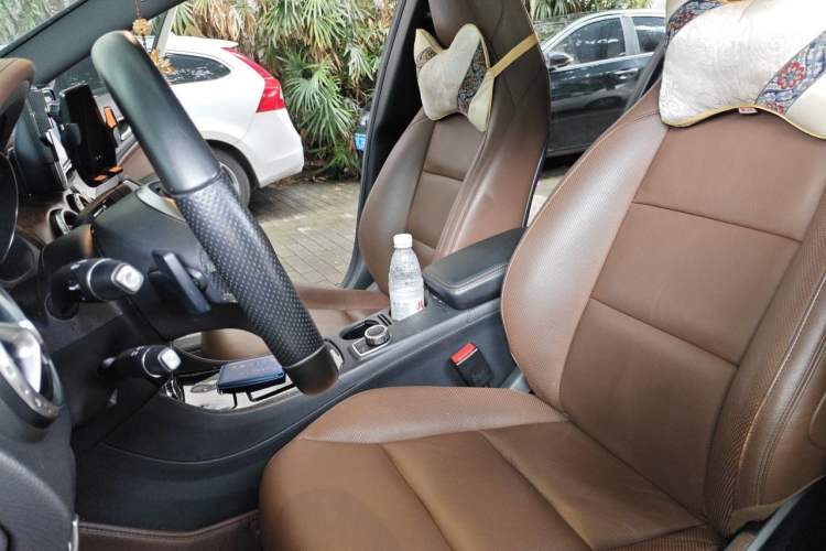 Used Mercedes-Benz GLA 2015 GLA 260 4MATIC Left Front Seat