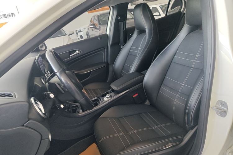 Used Mercedes-Benz GLA 2015 GLA 200 Left Front Seat