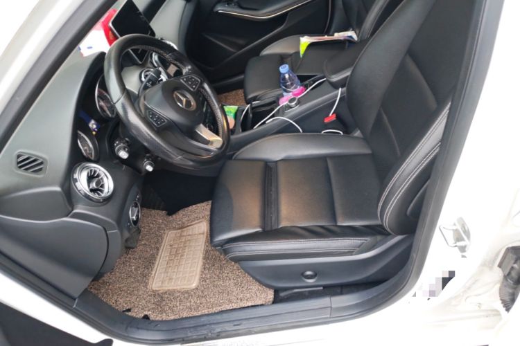 Used Mercedes-Benz GLA 2015 GLA 200 Sport Edition Left Front Seat