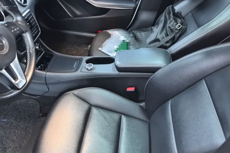 Used Mercedes-Benz GLA 2015 GLA 200 Sport Edition Left Front Seat