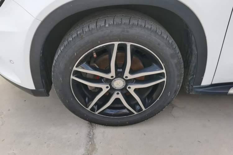Used Mercedes-Benz GLA 2015 GLA 200 Fashion Model Left Front Wheel Hub