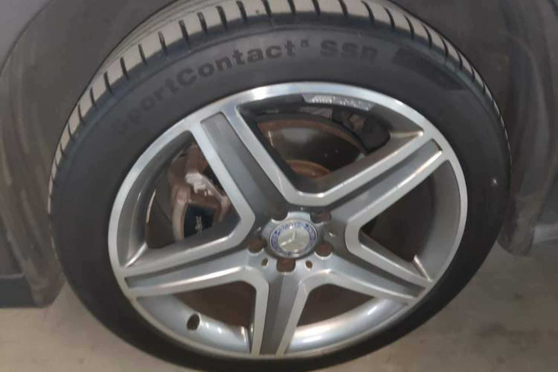 Used Mercedes-Benz GLA 2015 GLA 260 4MATIC Sport Edition Left Front Wheel Hub