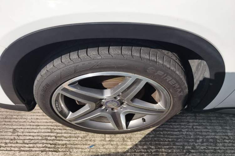Used Mercedes-Benz GLA 2015 GLA 260 4MATIC Sport Edition Left Front Wheel Hub