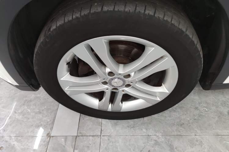 Used Mercedes-Benz GLA 2015 GLA 200 Sport Edition Left Front Wheel Hub