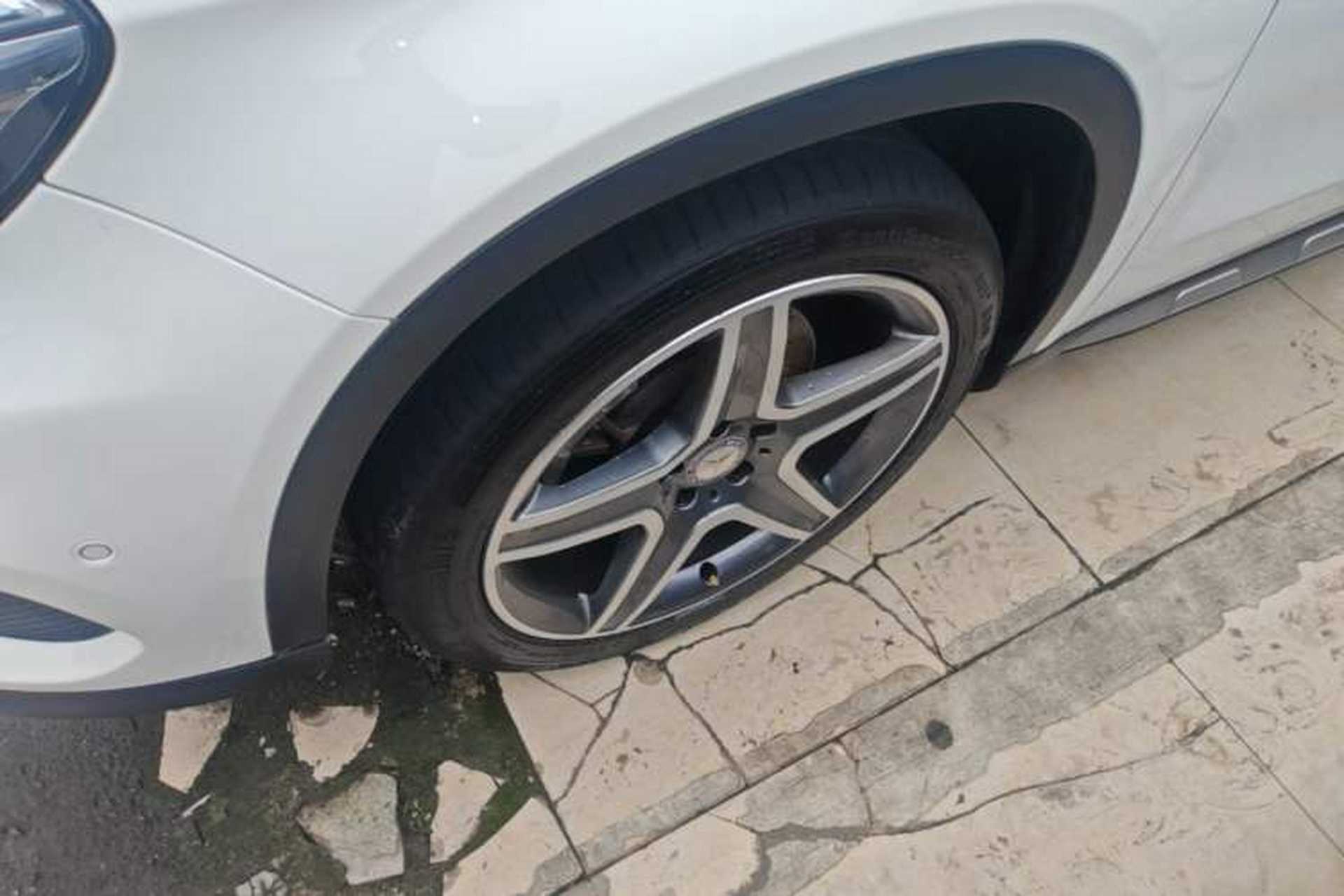 Used Mercedes-Benz GLA 2015 GLA 260 4MATIC Sport Edition Left Front Wheel Hub