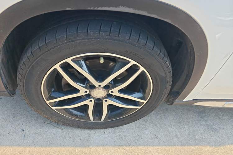 Used Mercedes-Benz GLA 2015 GLA 220 4MATIC Fashion Model Left Front Wheel Hub