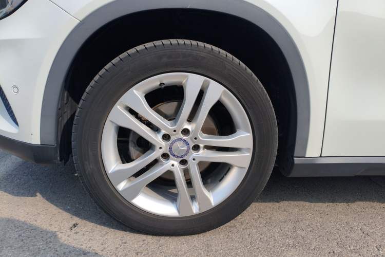 Used Mercedes-Benz GLA 2015 GLA 200 Left Front Wheel Hub