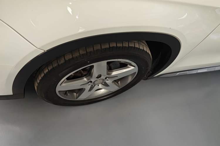 Used Mercedes-Benz GLA 2015 GLA 260 4MATIC Left Front Wheel Hub