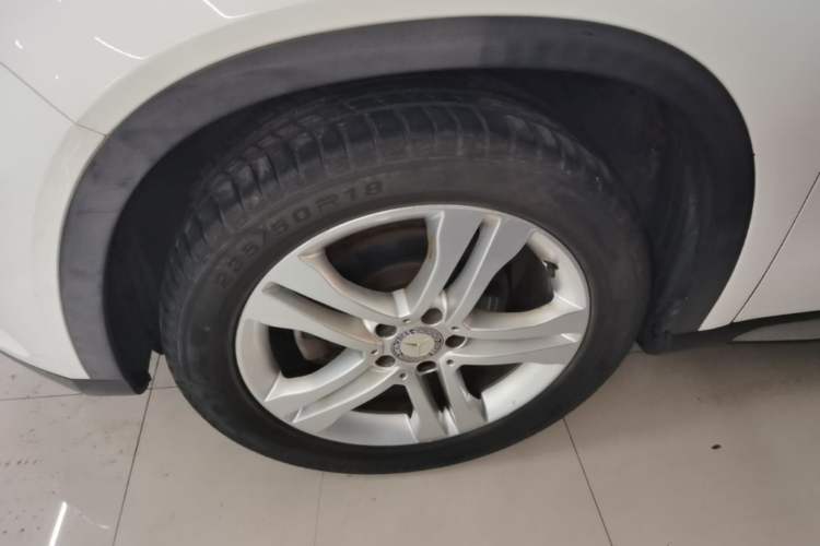 Used Mercedes-Benz GLA 2015 GLA 200 Sport Edition Left Front Wheel Hub