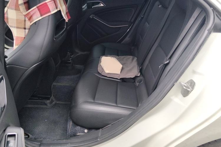Used Mercedes-Benz GLA 2015 GLA 200 Left Rear Seat