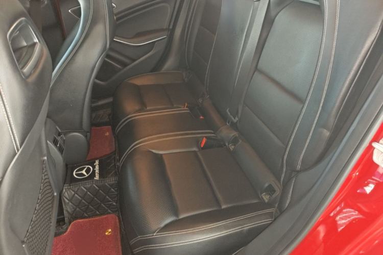 Used Mercedes-Benz GLA 2015 GLA 200 Sport Edition Left Rear Seat