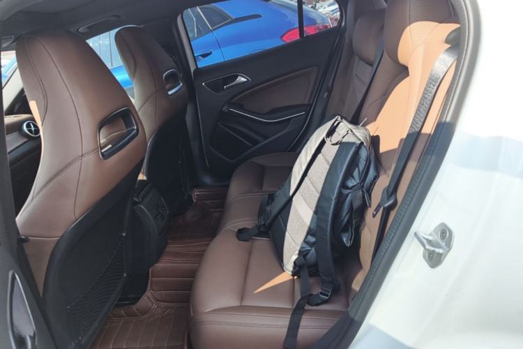 Used Mercedes-Benz GLA 2015 GLA 260 4MATIC Sport Edition Left Rear Seat