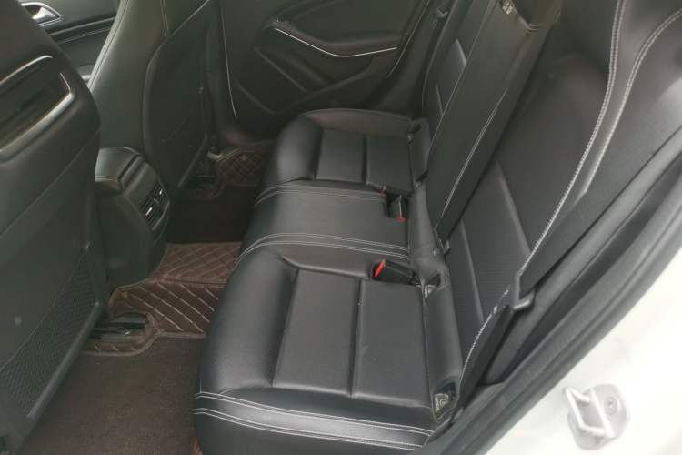 Used Mercedes-Benz GLA 2015 GLA 200 Sport Edition Left Rear Seat