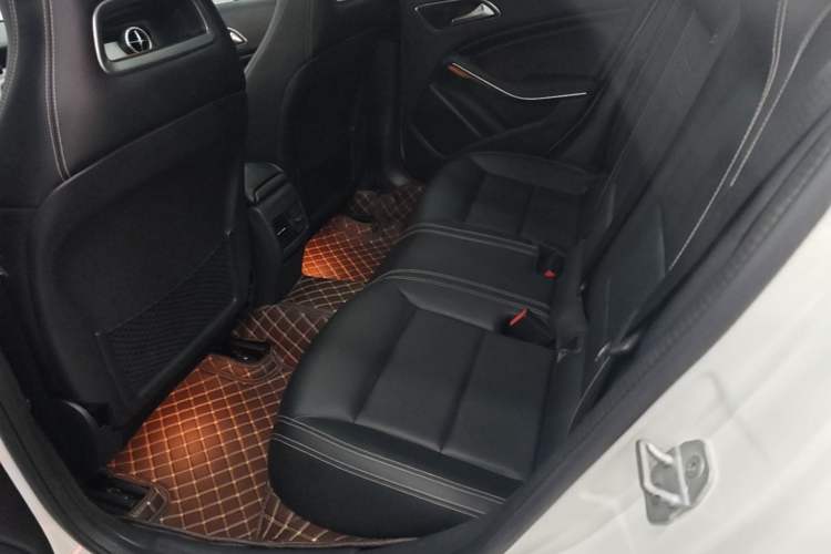 Used Mercedes-Benz GLA 2015 GLA 220 4MATIC Luxury Model Left Rear Seat