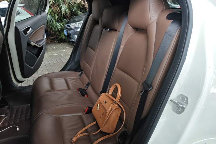 Used Mercedes-Benz GLA 2015 GLA 260 4MATIC Left Rear Seat