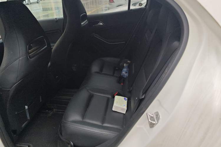Used Mercedes-Benz GLA 2015 GLA 260 4MATIC Sport Edition Left Rear Seat