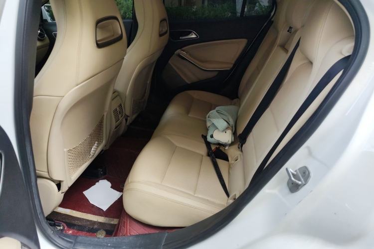 Used Mercedes-Benz GLA 2015 GLA 200 Sport Edition Left Rear Seat
