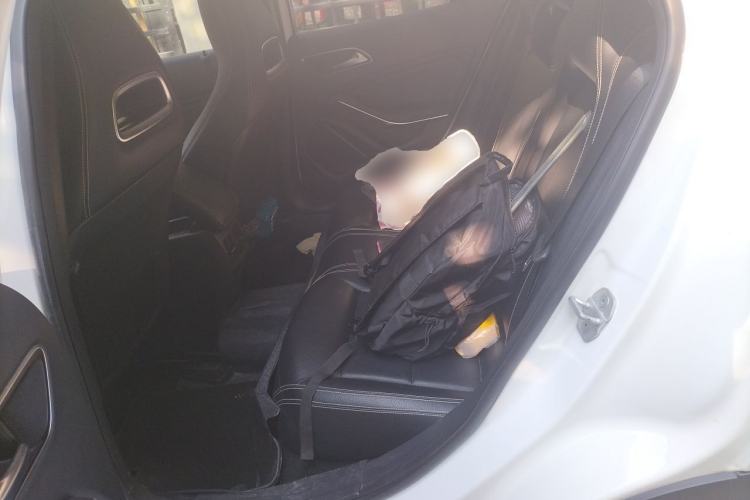 Used Mercedes-Benz GLA 2015 GLA 200 Fashion Model Left Rear Seat