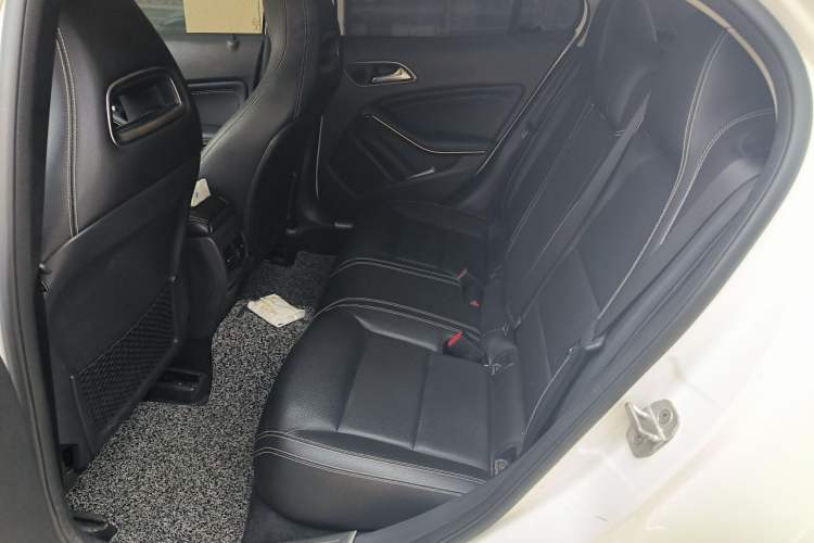 Used Mercedes-Benz GLA 2015 GLA 200 Sport Edition Left Rear Seat