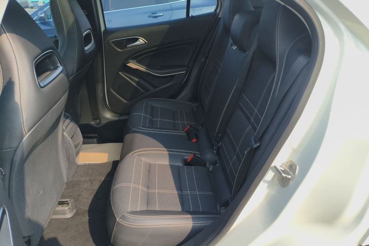 Used Mercedes-Benz GLA 2015 GLA 200 Left Rear Seat