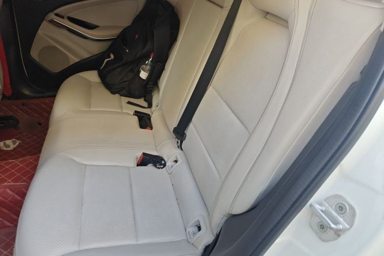Used Mercedes-Benz GLA 2015 GLA 200 Fashion Model Left Rear Seat