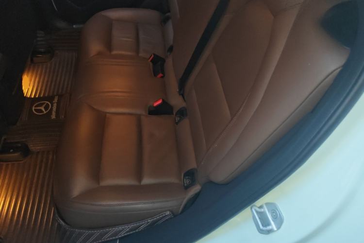 Used Mercedes-Benz GLA 2015 GLA 260 4MATIC Left Rear Seat