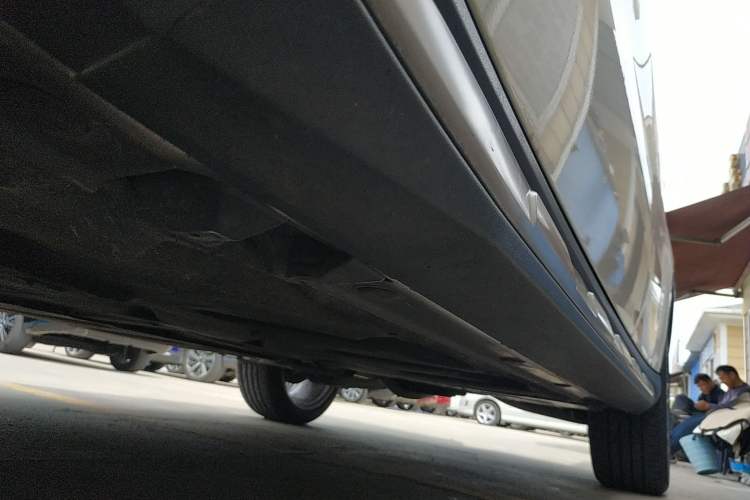 Used Mercedes-Benz GLA 2015 GLA 260 4MATIC Sport Edition Left Side Sill