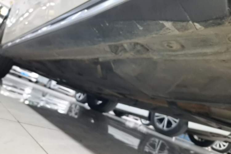 Used Mercedes-Benz GLA 2015 GLA 220 4MATIC Luxury Model Left Side Sill