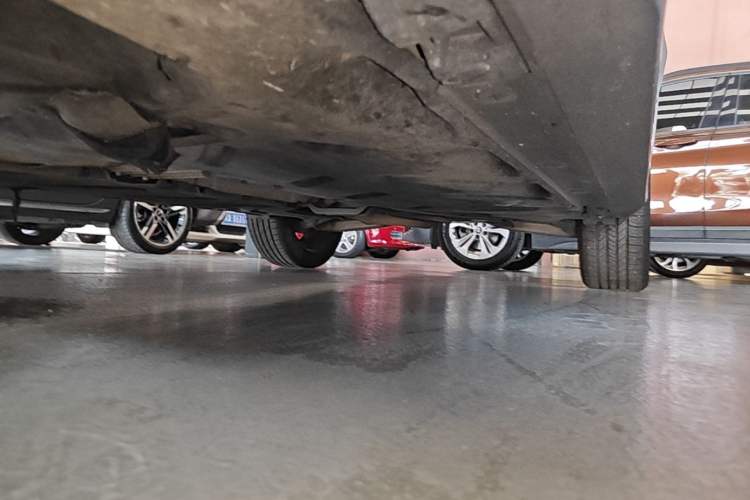 Used Mercedes-Benz GLA 2015 GLA 200 Fashion Model Left Side Sill