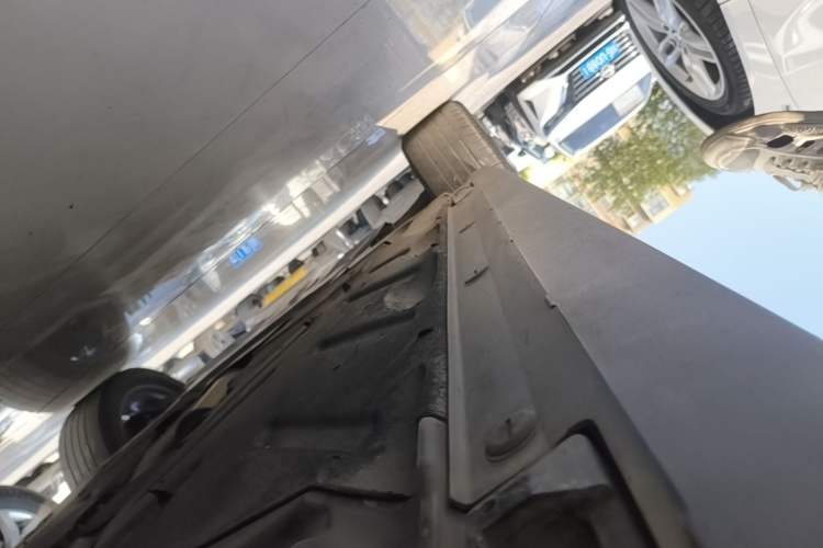 Used Mercedes-Benz GLA 2015 GLA 200 Fashion Model Left Side Sill