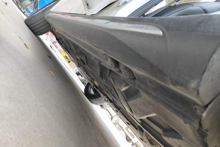 Used Mercedes-Benz GLA 2015 GLA 200 Sport Edition Left Side Sill