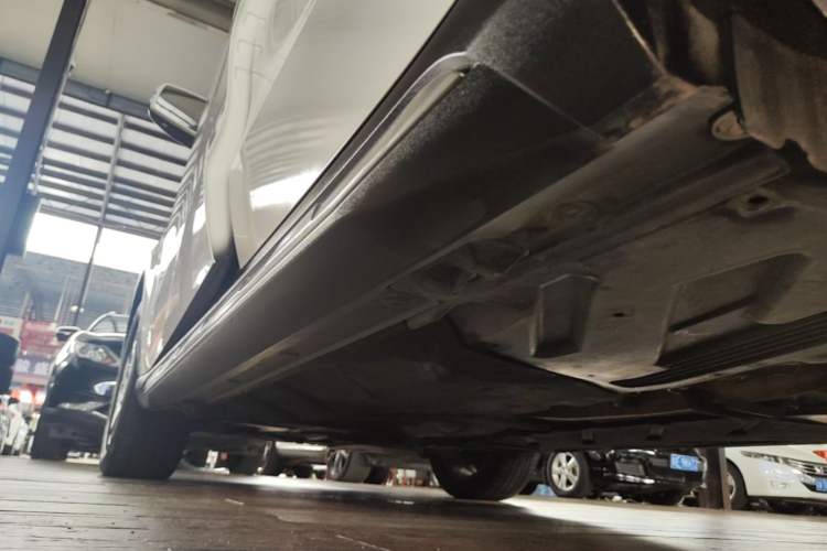 Used Mercedes-Benz GLA 2015 GLA 260 4MATIC Left Side Sill