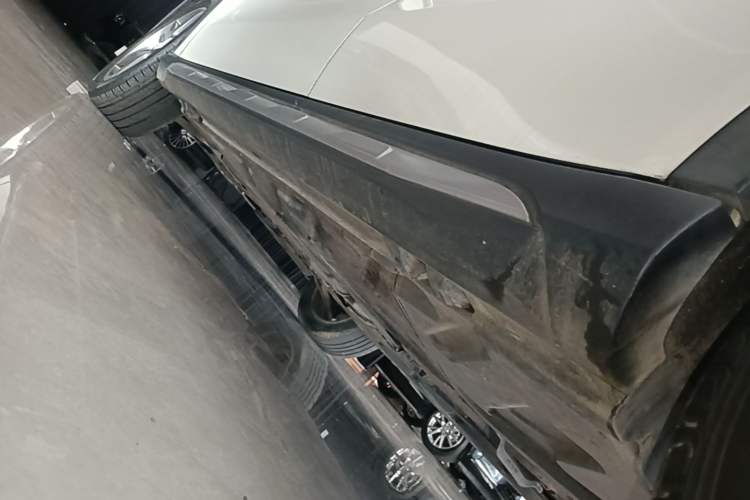 Used Mercedes-Benz GLA 2015 GLA 260 4MATIC Left Side Sill