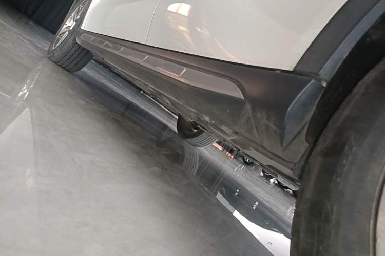 Used Mercedes-Benz GLA 2015 GLA 260 4MATIC Left Side Sill