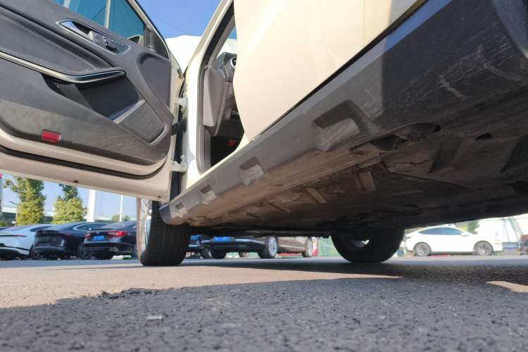 Used Mercedes-Benz GLA 2015 GLA 200 Left Side Sill
