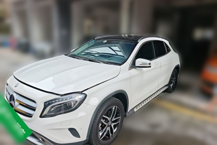 Used Mercedes-Benz GLA 2015 GLA 220 4MATIC Fashion Model Guazi used car, China used car export, Used car for sale, Used cars, Cheapest cars for sale