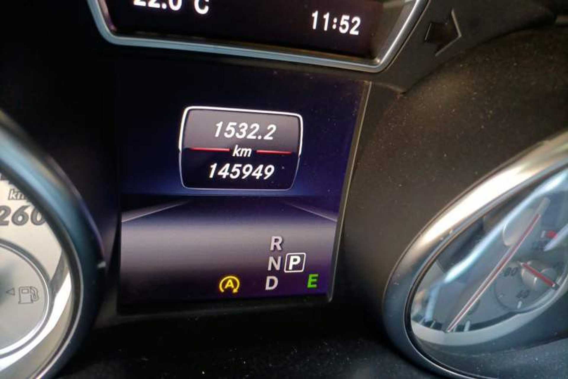 Used Mercedes-Benz GLA 2015 GLA 200 Fashion Model Odometer Close Up