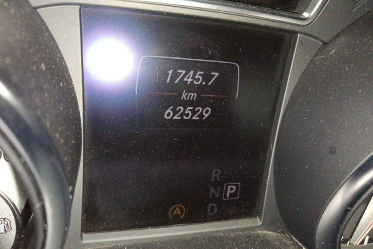 Used Mercedes-Benz GLA 2015 GLA 200 Odometer Close Up