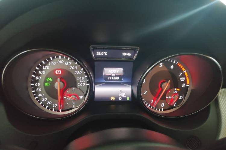 Used Mercedes-Benz GLA 2015 GLA 200 Fashion Model Odometer Close Up