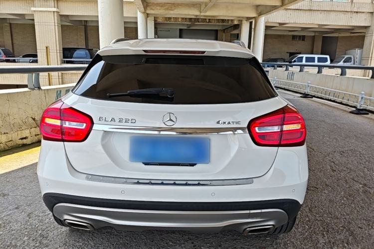 Used Mercedes-Benz GLA 2015 GLA 220 4MATIC Fashion Model Rear