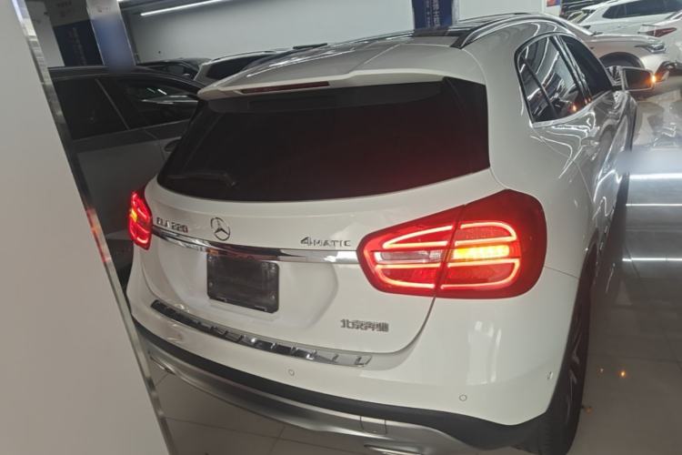 Used Mercedes-Benz GLA 2015 GLA 220 4MATIC Fashion Model Rear