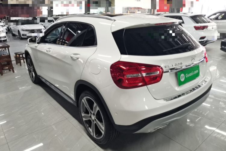 Used Mercedes-Benz GLA 2015 GLA 220 4MATIC Luxury Model Rear Left 45 Deg