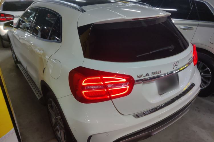 Used Mercedes-Benz GLA 2015 GLA 260 4MATIC Sport Edition Rear Left 45 Deg