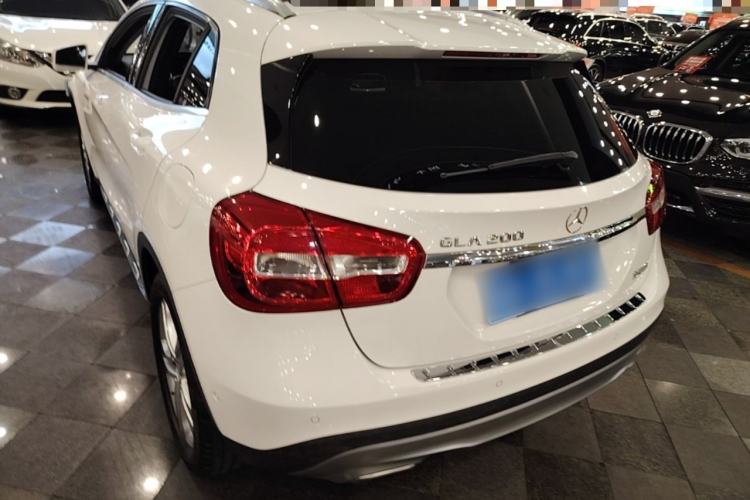 Used Mercedes-Benz GLA 2015 GLA 200 Sport Edition Rear Left 45 Deg