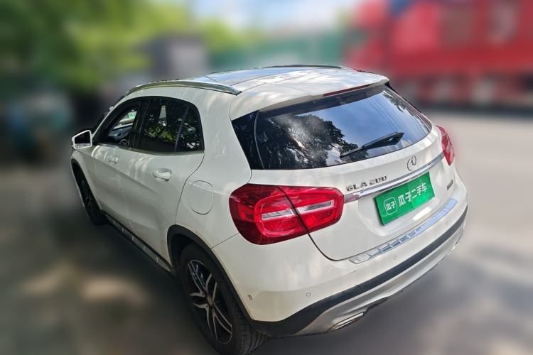 Used Mercedes-Benz GLA 2015 GLA 200 Fashion Model Rear Left 45 Deg