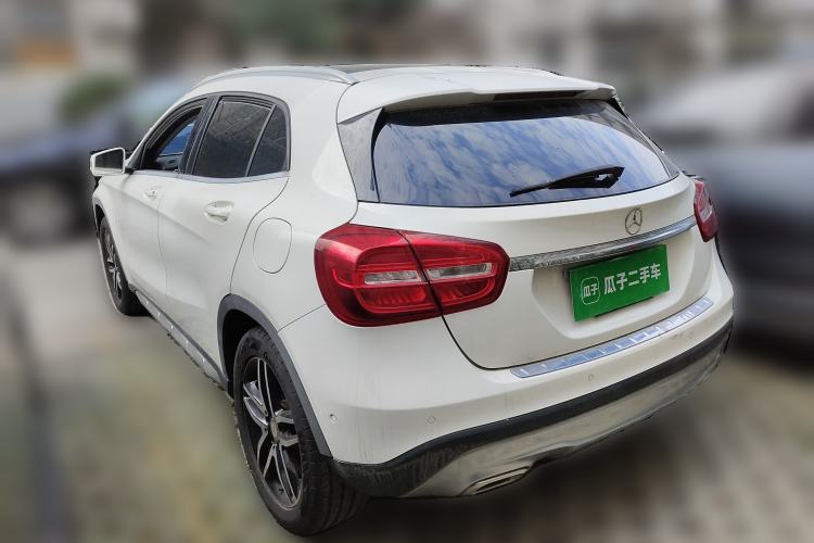 Used Mercedes-Benz GLA 2015 GLA 200 Fashion Model Rear Left 45 Deg